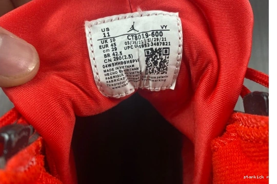 CT8019-600 9 Red Jordan CT8019-600 Retro Chile 0225